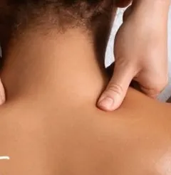 Masaje terapéutico en Conecta